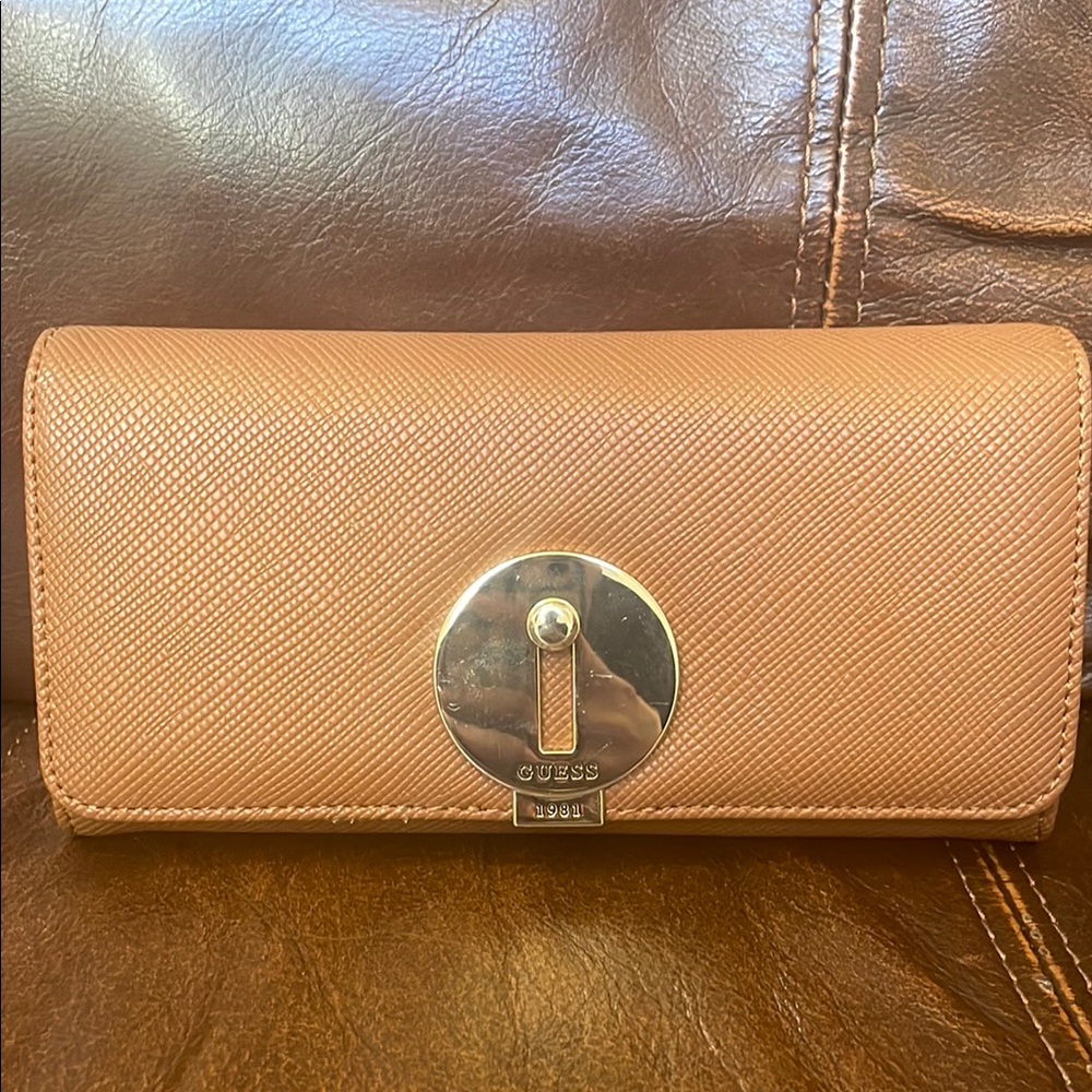 Guess Tan Leather Wallet with Sleek Design